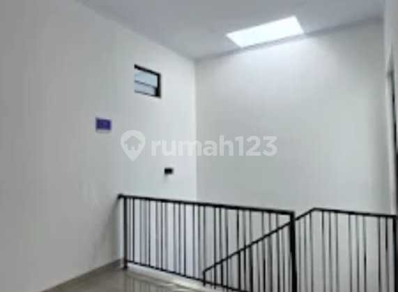 Di Jual Rumah di Kavling Dki 2