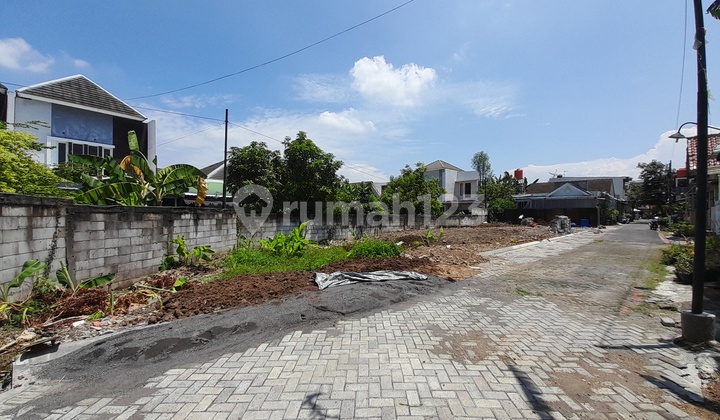 Rumah Berlian Sambiroto Dekat Kampus Unimus Semarang 2