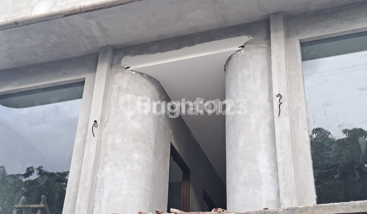 For Rent | 1st Floor Shophouse, Strategic Location Facing Southwest - Spacious Parking & Complete Legality 2