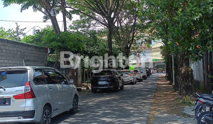 For Rent, Strategic North-Facing Shop House - Suitable for Coffee Shop & Souvenir Store 2