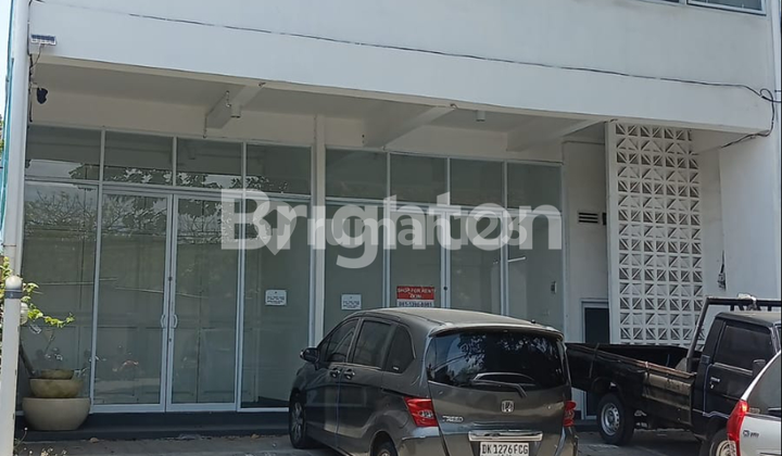 For Rent, Strategic North-Facing Shop House - Suitable for Coffee Shop & Souvenir Store