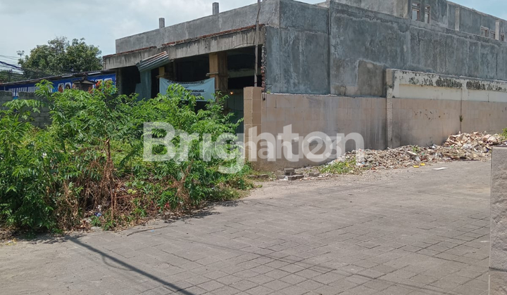 For Rent | 800 M² East-Facing Land with Semi-Finished Building - Strategic Location & Flexible Development