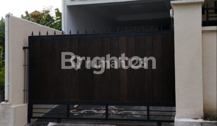 For Rent 2-Story House Spacious & Comfortable - Strategic Location