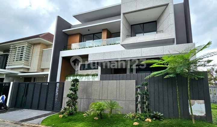 Luxury House Near Pakuwon Mall West Surabaya 1