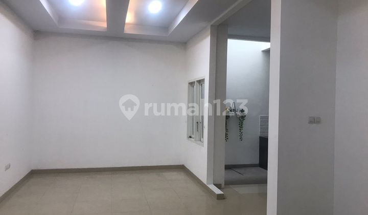 RUMAH DI PEGANGSAAN INDAH BARAT KELAPA GADING JAKARTA UTARA 2