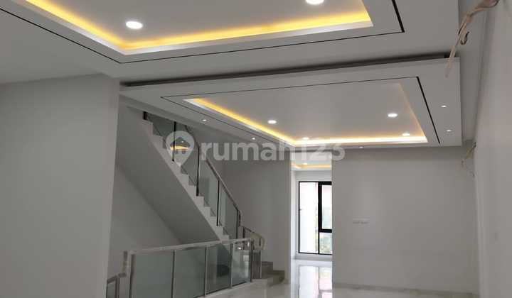 MINIMALIST NEW HOUSE IN SUNTER AGUNG, NORTH JAKARTA 2