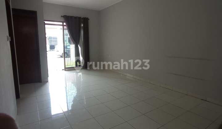 Rumah Antapani Lingkungan Nyaman  2