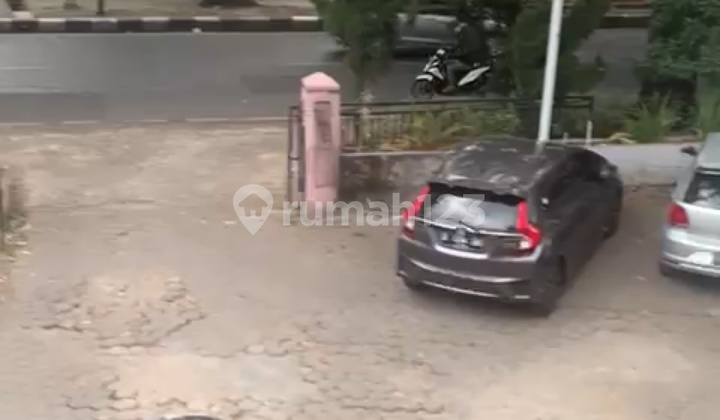 Rare 3-Storey Shop House in Riau Wing 2