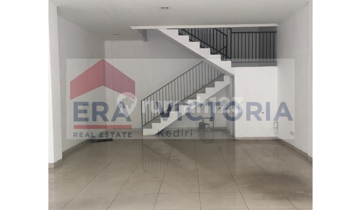 Downtown Kediri Shophouse. Very Strategic Location. 2