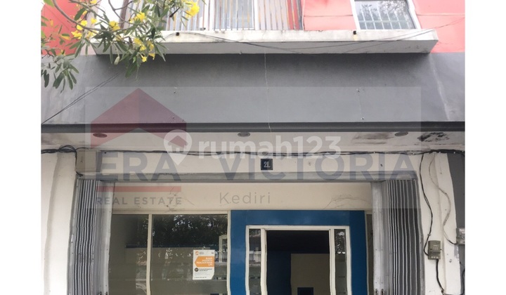For Sale: 2 Adjacent 2-Story Shophouses in the Center of Nganjuk City. 2