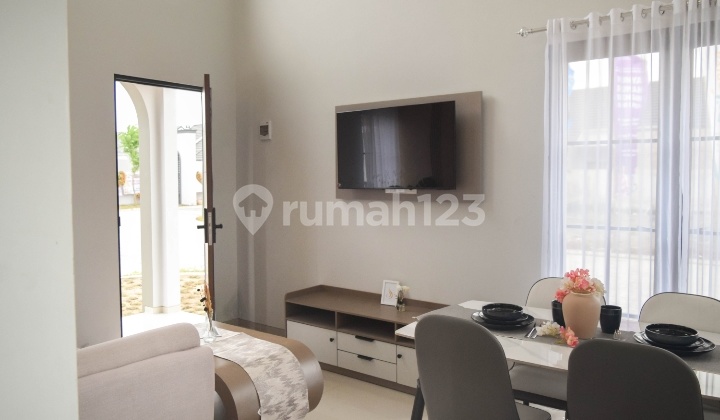 Exclusive Ready-to-Occupy House in Sidoarjo City, Candi