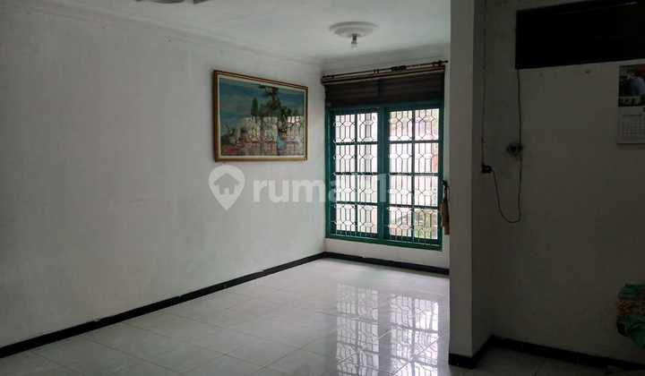 Rumah 2 Lantai,strategis,pinggir Jalan Raya Utama 1