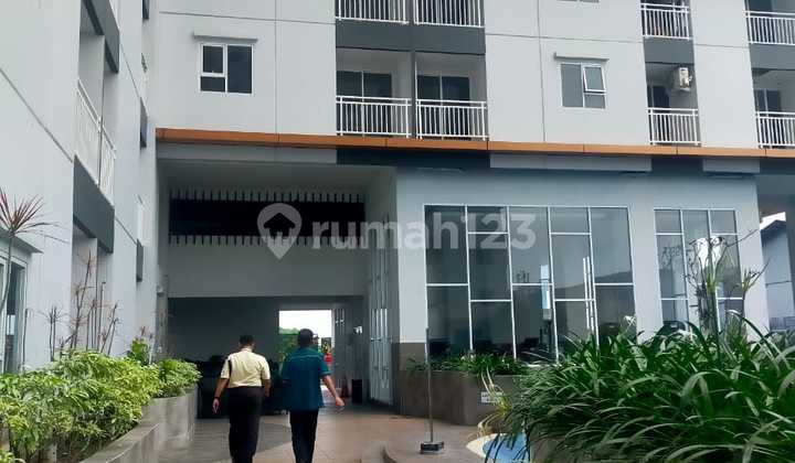 Apartemen Unfurnished 2 Kamar Tidur, Free All Biaya