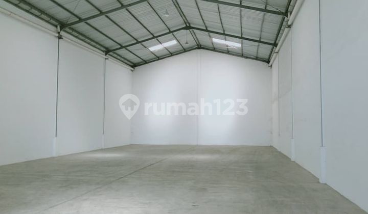 Pergudangan Sangat Strategis Dekat Jalan Tol