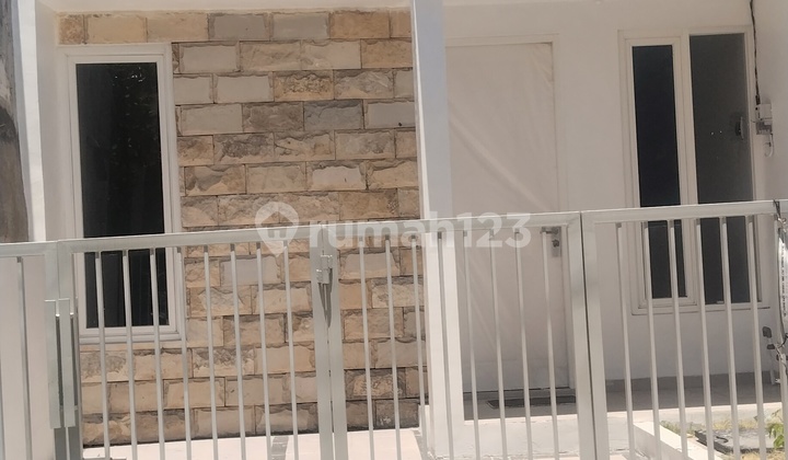 Tropodo Indah Ready-to-Occupy House Near Juanda Airport 2