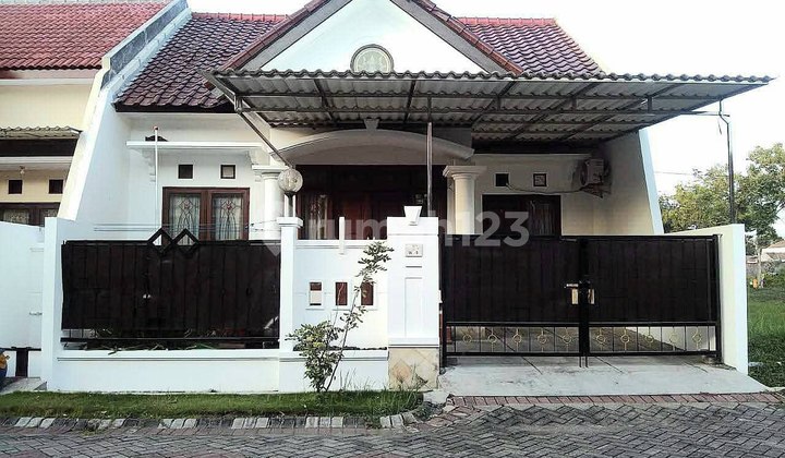 House in Graha Sampurna Wiyung Surabaya, Royal Residence Babata