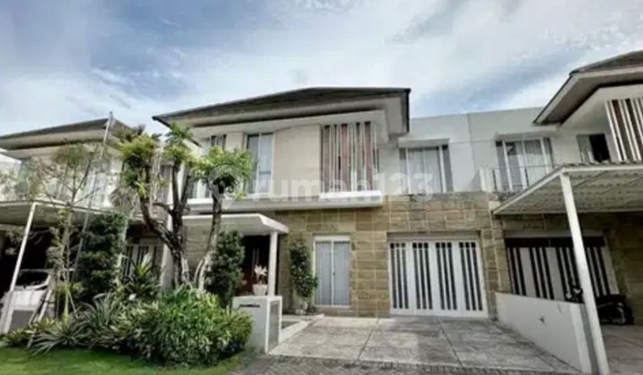 Royal Residence House Wiyung Surabaya, Near Babatan Gunungsari