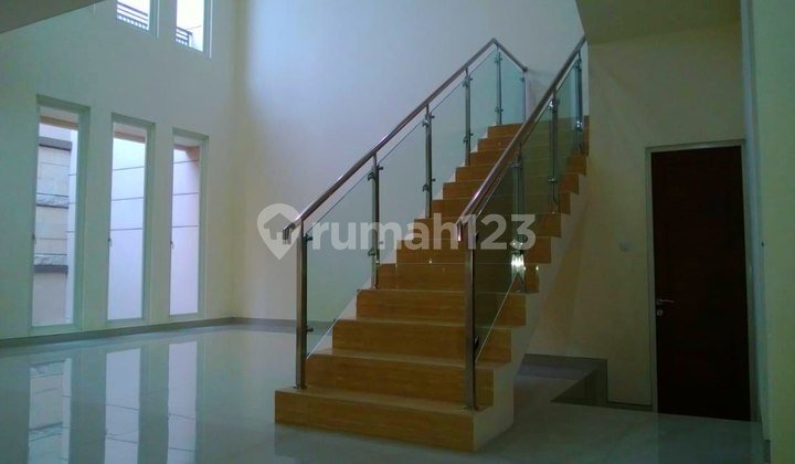 Bukit Mas Wiyung Surabaya Babatan Tourist House.royal Residence 2