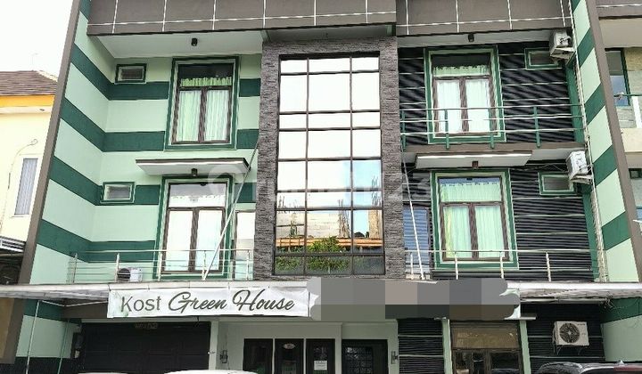 Waterfront boarding house in Citraland Surabaya near Ciputra Citraland 2