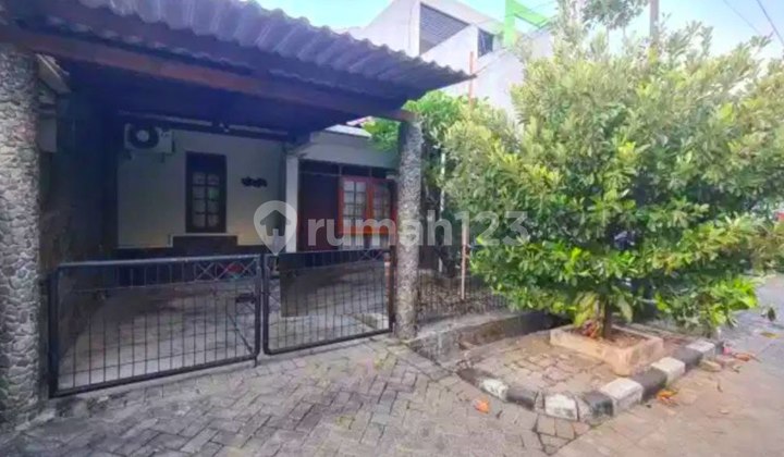 Surabaya Wiyung Babatan Pratama house, near Royal Residence