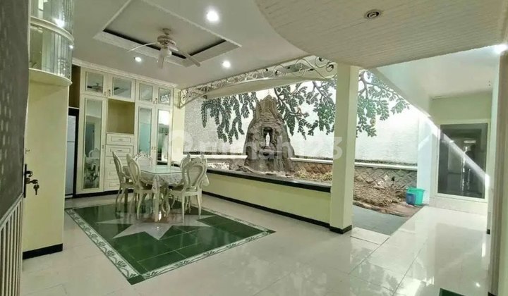 New Tanjungsari house, Darmo Satelit town, West Surabaya