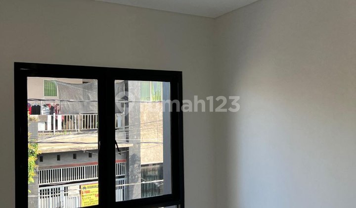 Rumah baru 2 lantai di manukan surabaya dekat darmo tandes 2