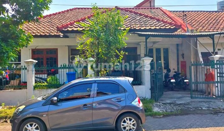 Siwalankerto Kutisari Wonocolo house in Surabaya near Petra Waru 2