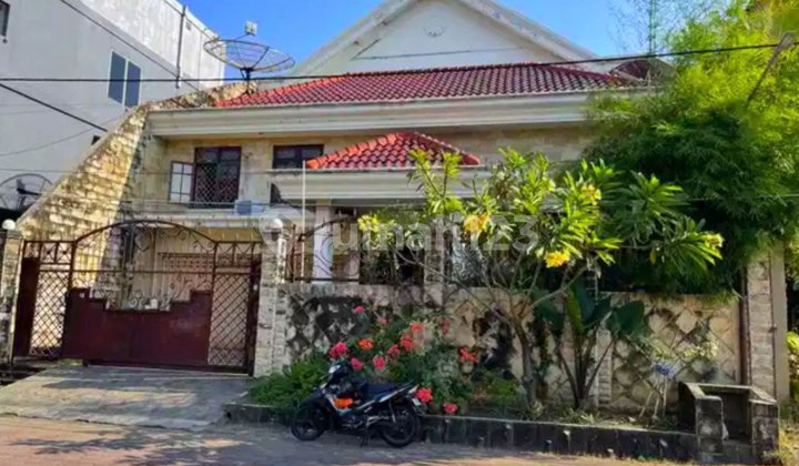 Rumah 2 Lantai Simpang Darmo Permai Utara Darmo Surabaya