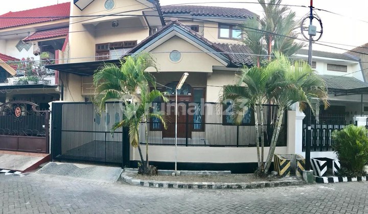 Rumah 2 Lantai Surabaya Barat Simpang Darmo Permai Selatan