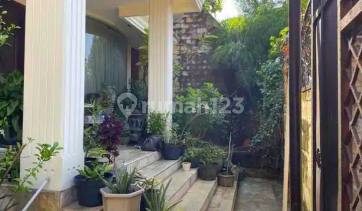 Rumah 2 Lantai Simpang Darmo Permai Utara Darmo Surabaya 2