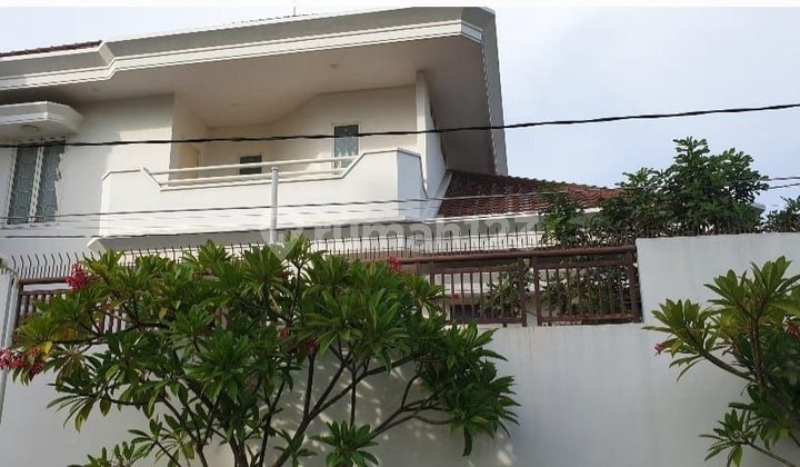 Rumah 2 Lantai Hook Darmo Indah Timur Darmo Surabaya Rumah 2 Lantai Hook Darmo Indah Timur Darmo Surabaya