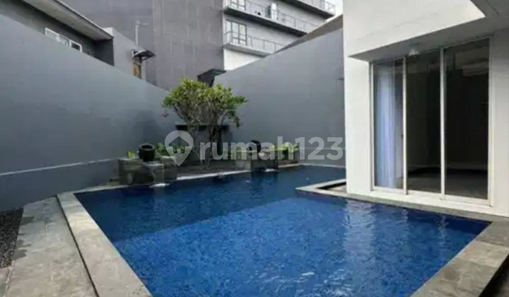 Royal Residence House Wiyung Has Private Pool Wiyung 2