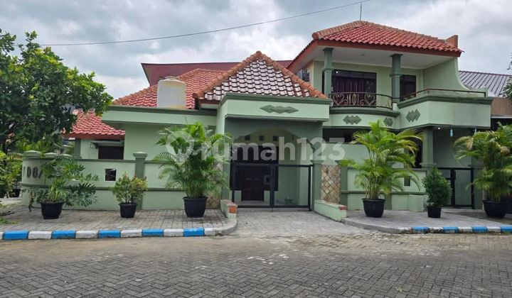 Rumah Hook Puri Surya Jaya Cluster Pasadena Gedangan