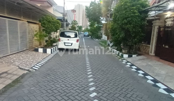 2-Story House in West Surabaya, Darmo Permai South Intersection 2