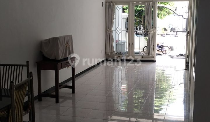 Rumah 2 Lantai Dukuh Kupang Dekat Universitas Wijaya Kusuma 2