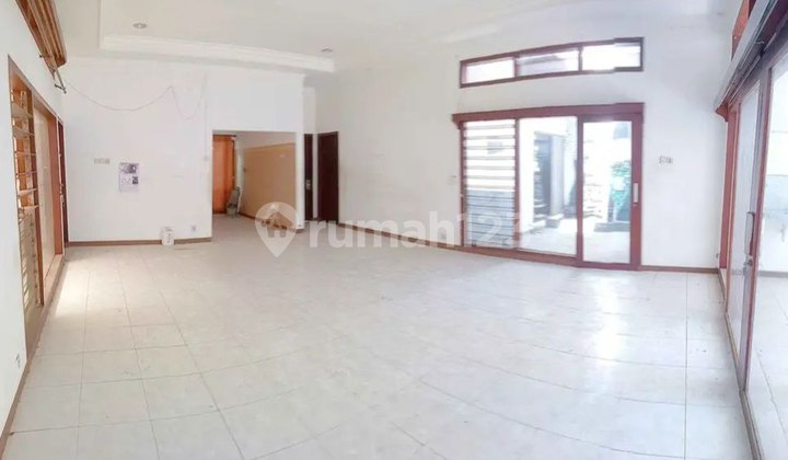 Dharma Husada North House East Surabaya Near Galaxy Mall 2