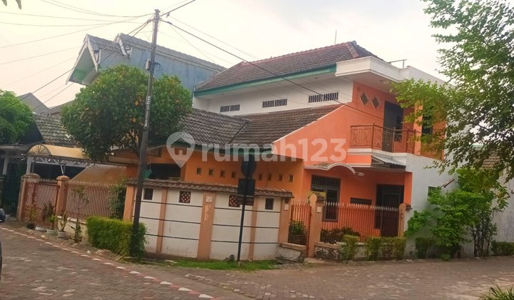 Rumah Hook Deltasari Baru Cluster Delta Tama Sidoarjo 2