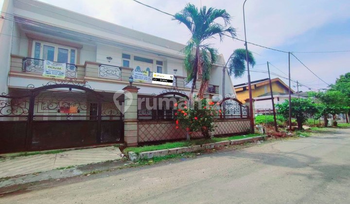 For Sale 2-Story House in Dharmahusada Indah Barat, Surabaya 2