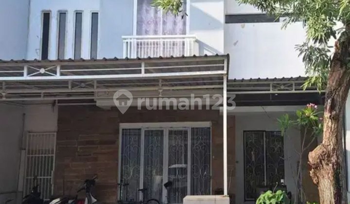 2-Story House Royal Residence Cluster Harewood Surabaya