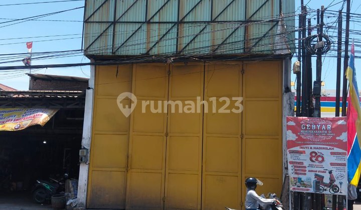 Ready-to-Use Warehouse Strategic Location on Raya Tropodo Ready-to-Use Warehouse Strategic Location on Raya Tropodo
