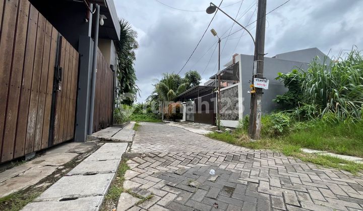 Prime Location Plot 3 Minutes from Graha Raya Main Road, Ready for Title Transfer
