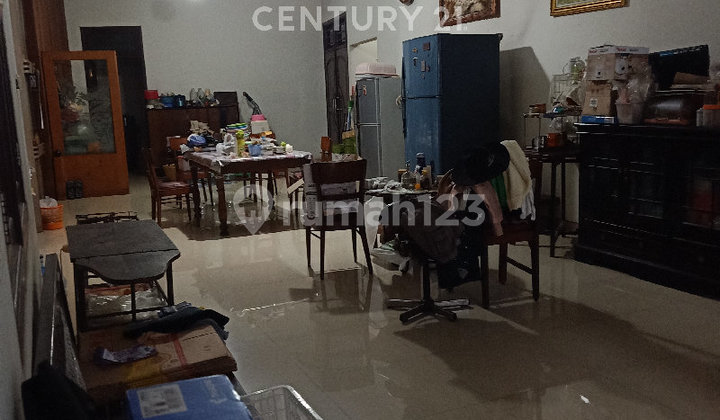 2-Story House with Access Near Kokas Jatinegara and Otista 2