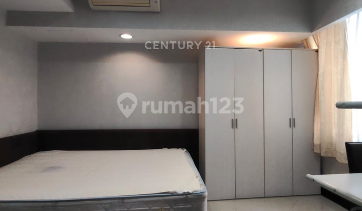 Rent Taman Anggrek Condo Di Atas Mall TA Unit Rapi Furnish 2