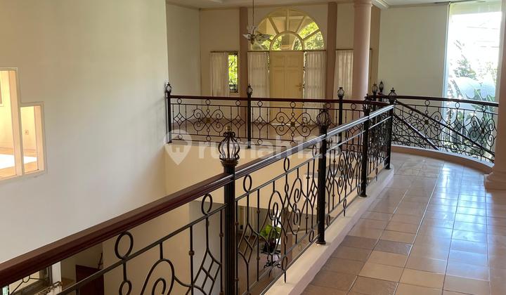 Rumah 2 Lantai di Bintaro ada Kolam Sektor 1 jakarta Selatan