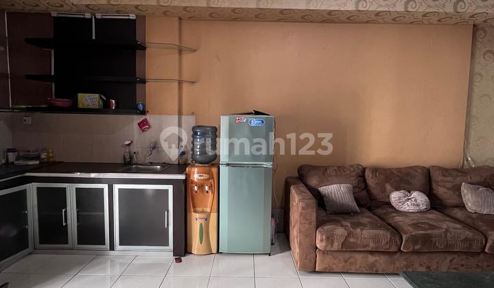 Dijual Apartemen Mediterania Garden 2 Lantai Sedang Furnished