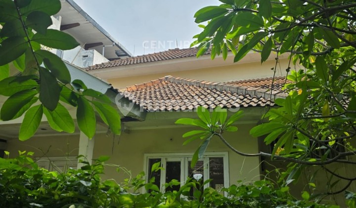 Dijual Rumah Kemang Pratama Lokasi Strategis Harga Menarik 2