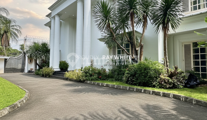 ✨ Luxury Home di Kebayoran Baru: Kenyamanan Tanpa Batas ✨