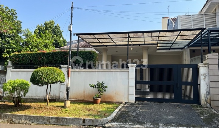 Pondok Indah Asri Quiet House Wide Road House