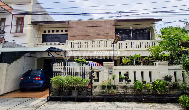 Hunian Nyaman di Lokasi Emas Tebet Barat Dekat Tebet Eco Park