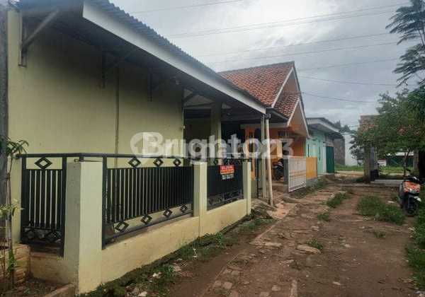 For Sale: 6-Door Rental Units in Gunung Putri, Highly Strategic Location 2